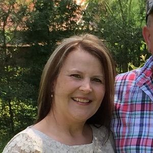 Meet your Posher, Suzanne